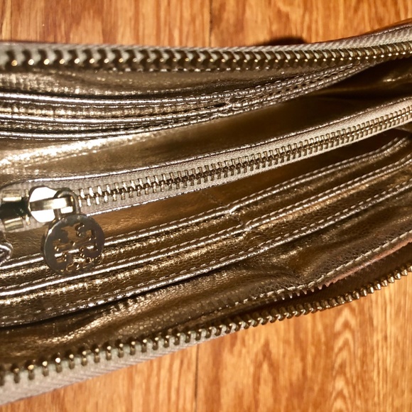 Tory Burch Wallet - Picture 3 of 3